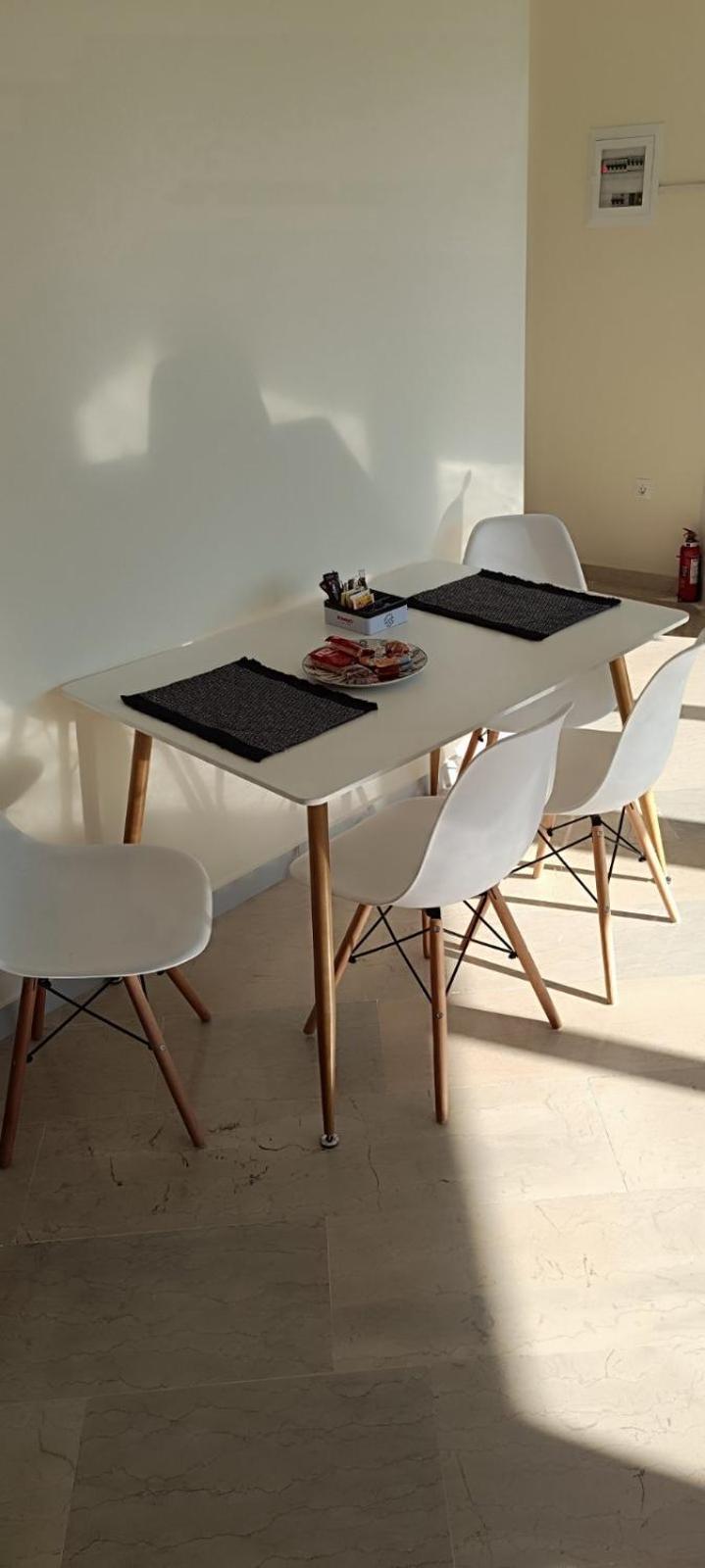 Experience 1 Apartment